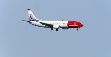 Avión en pleno Vuelo de la Compañía de Vuelos Noruega Lowcost Norweigan